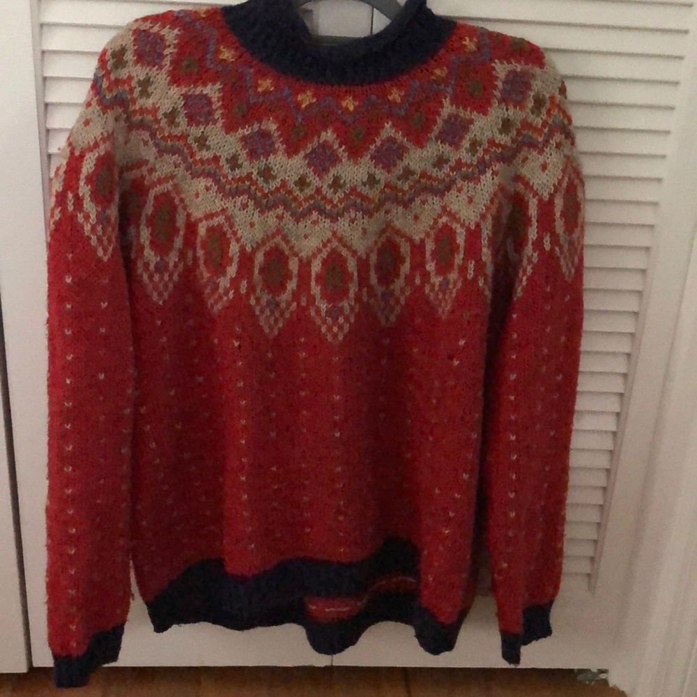 Women’s sweater